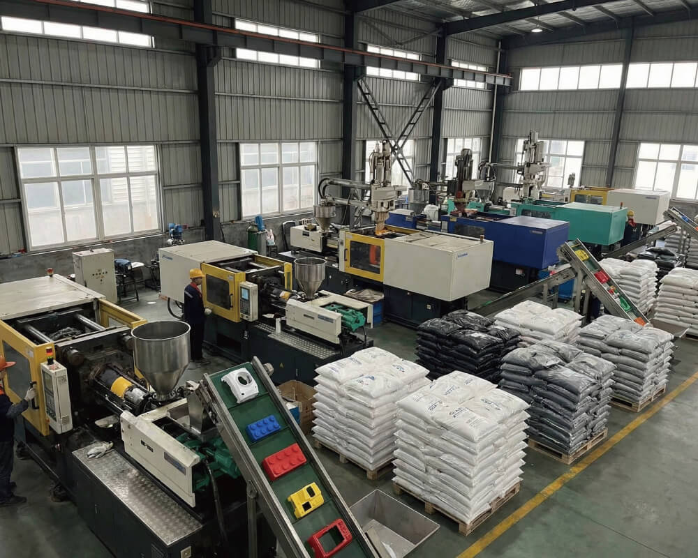 宇震欣興業塑膠材料供應與工廠服務形象圖